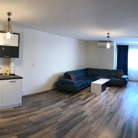 Elite Aparthotel